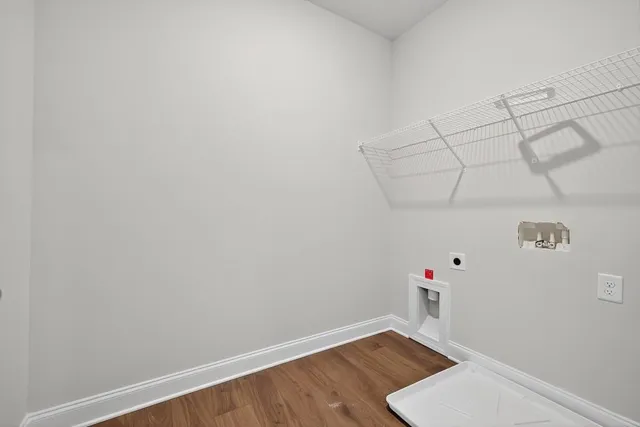 $547,660 | 5583 Spring Street, Flowery Branch, GA 30542