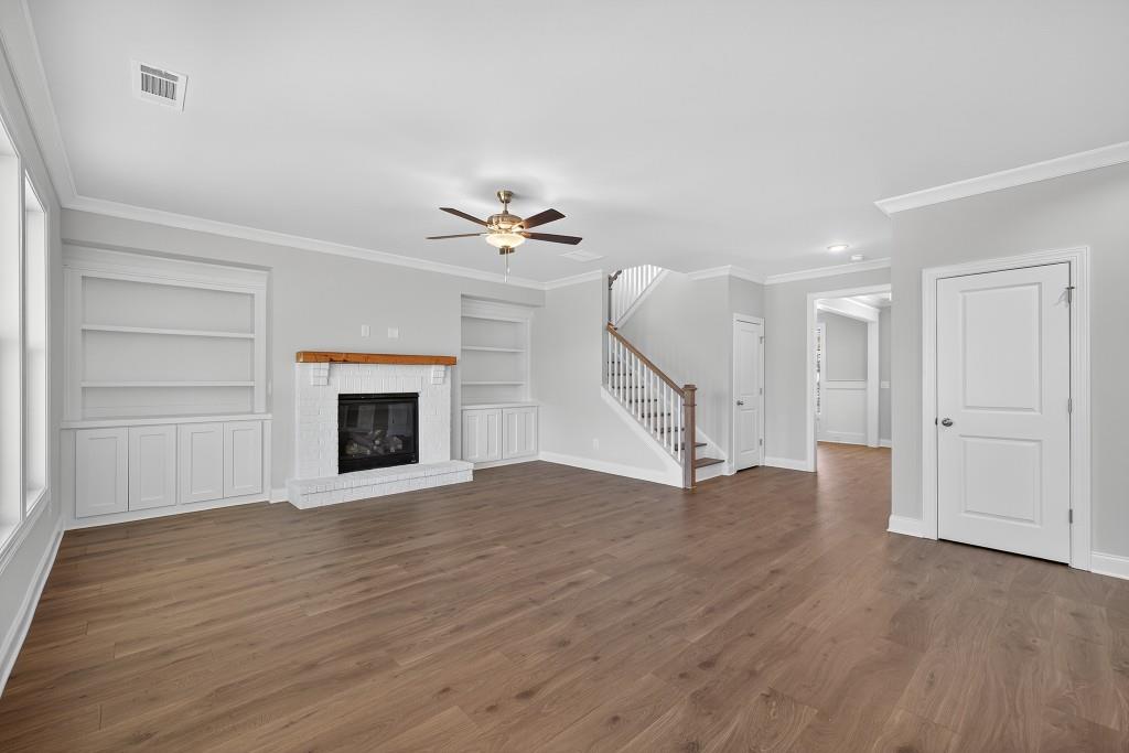 5583 Spring Street Flowery Branch, GA 30542 - Photo 8 of 60