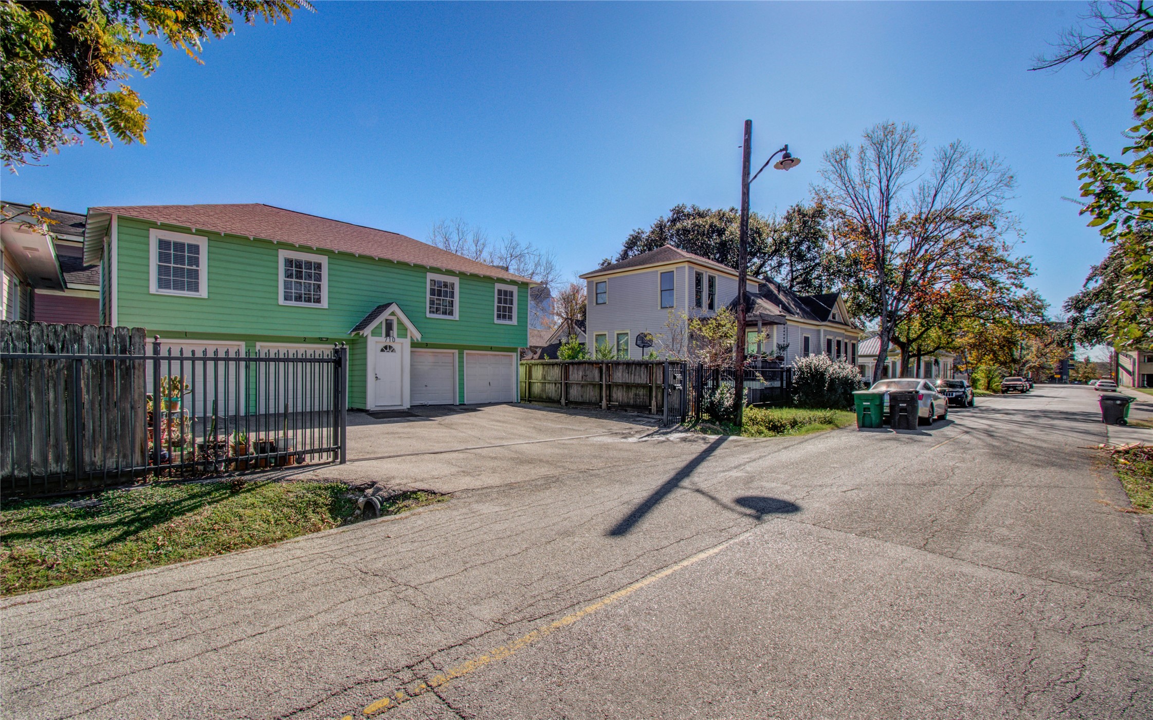 710 Hemphill Street, Unit 2 Houston, TX 77007 - Photo 21 of 21 easy access to street