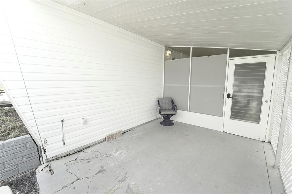 8520 Southwest 18th Court Davie, FL 33324 - Photo 19 of 48 a view of an empty room