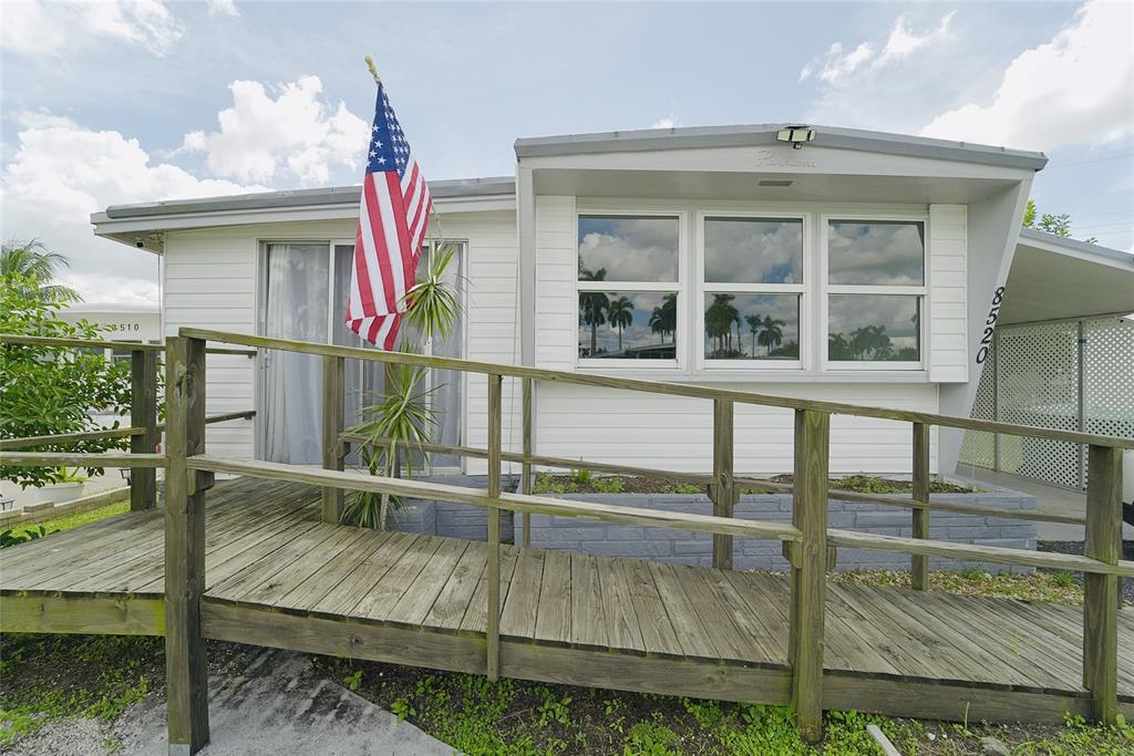 8520 Southwest 18th Court Davie, FL 33324 - Photo 20 of 48