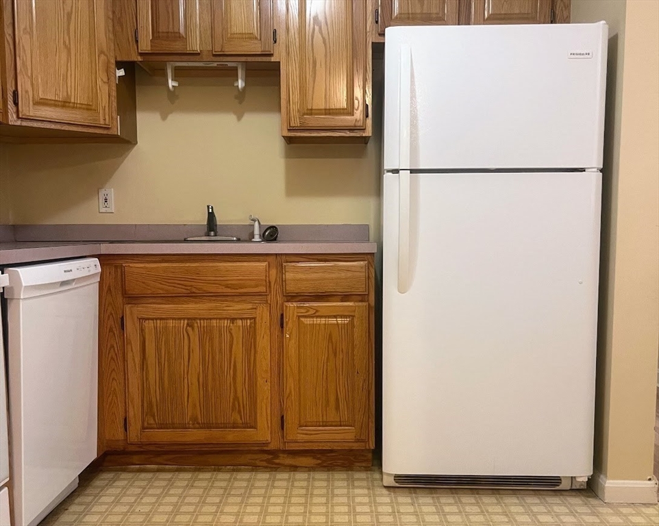 380a Great Road, Unit A204 Acton, MA 01720 - Photo 5 of 11