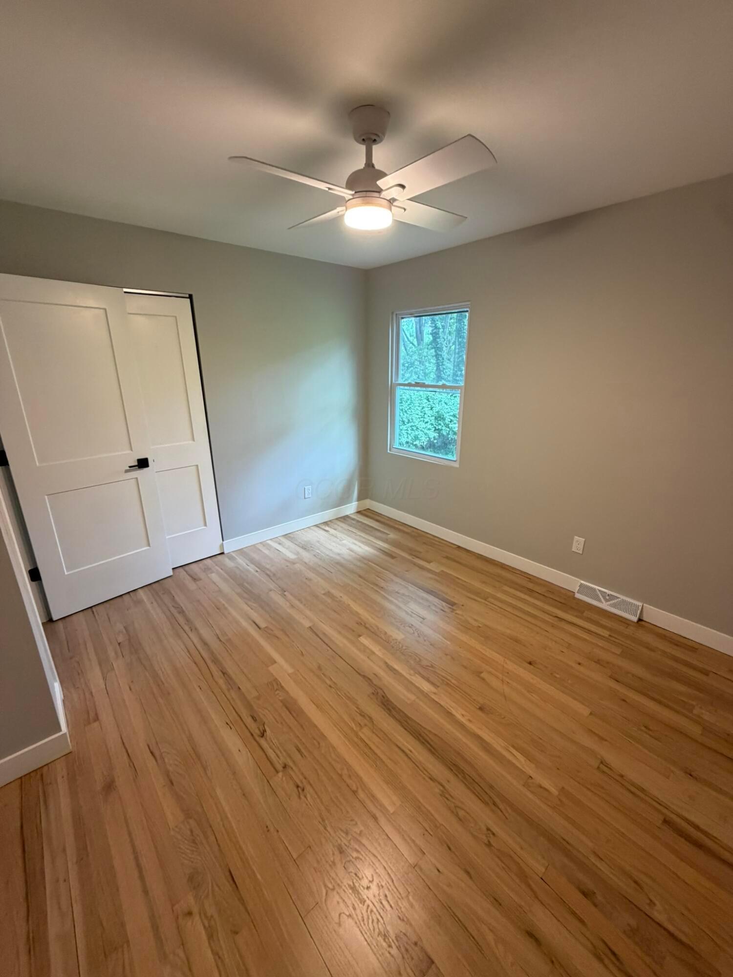957 Old Farm Road Columbus, OH 43213 - Photo 33 of 35 Bedroom 4
