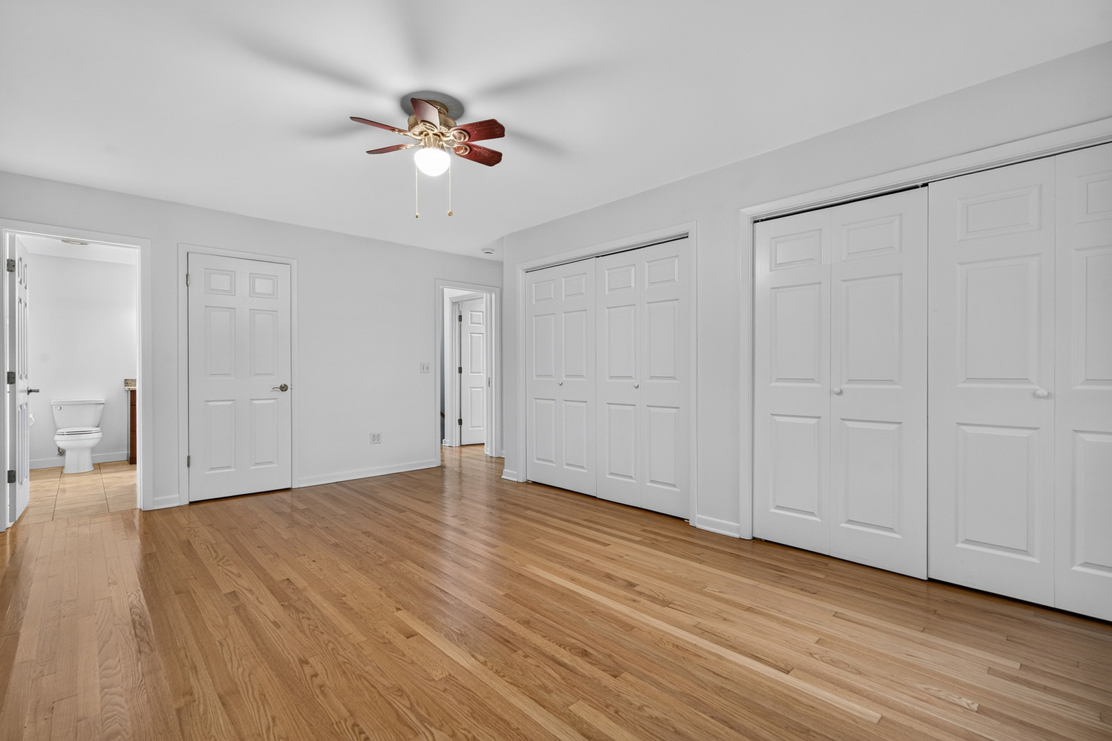 2100 Stirling Road Bannockburn, IL 60015 - Photo 19 of 48 Gallery Image 19