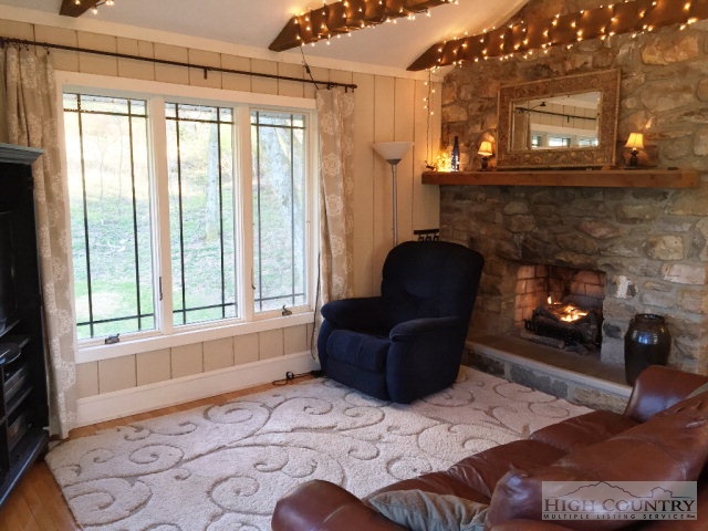 387 Friendship Church Road Boone, NC 28607 - Photo 2 of 21 Gallery Image 2