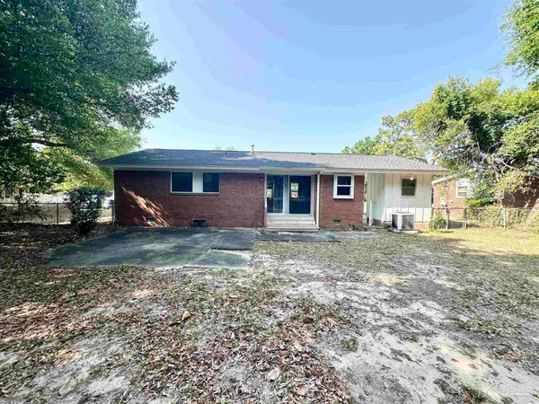$1,660 | 3730 Forest Glen Drive, Pensacola, FL 32504