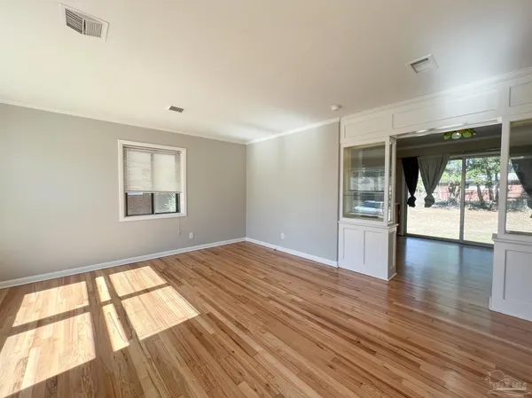 $1,695 | 3730 Forest Glen Drive, Pensacola, FL 32504
