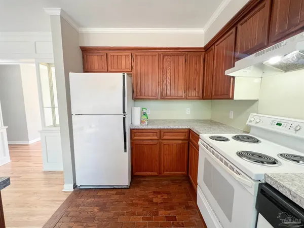 $1,695 | 3730 Forest Glen Drive, Pensacola, FL 32504