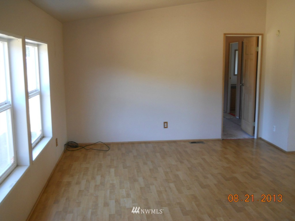 8805 178th Avenue Southwest Rochester, WA 98579 - Photo 8 of 15