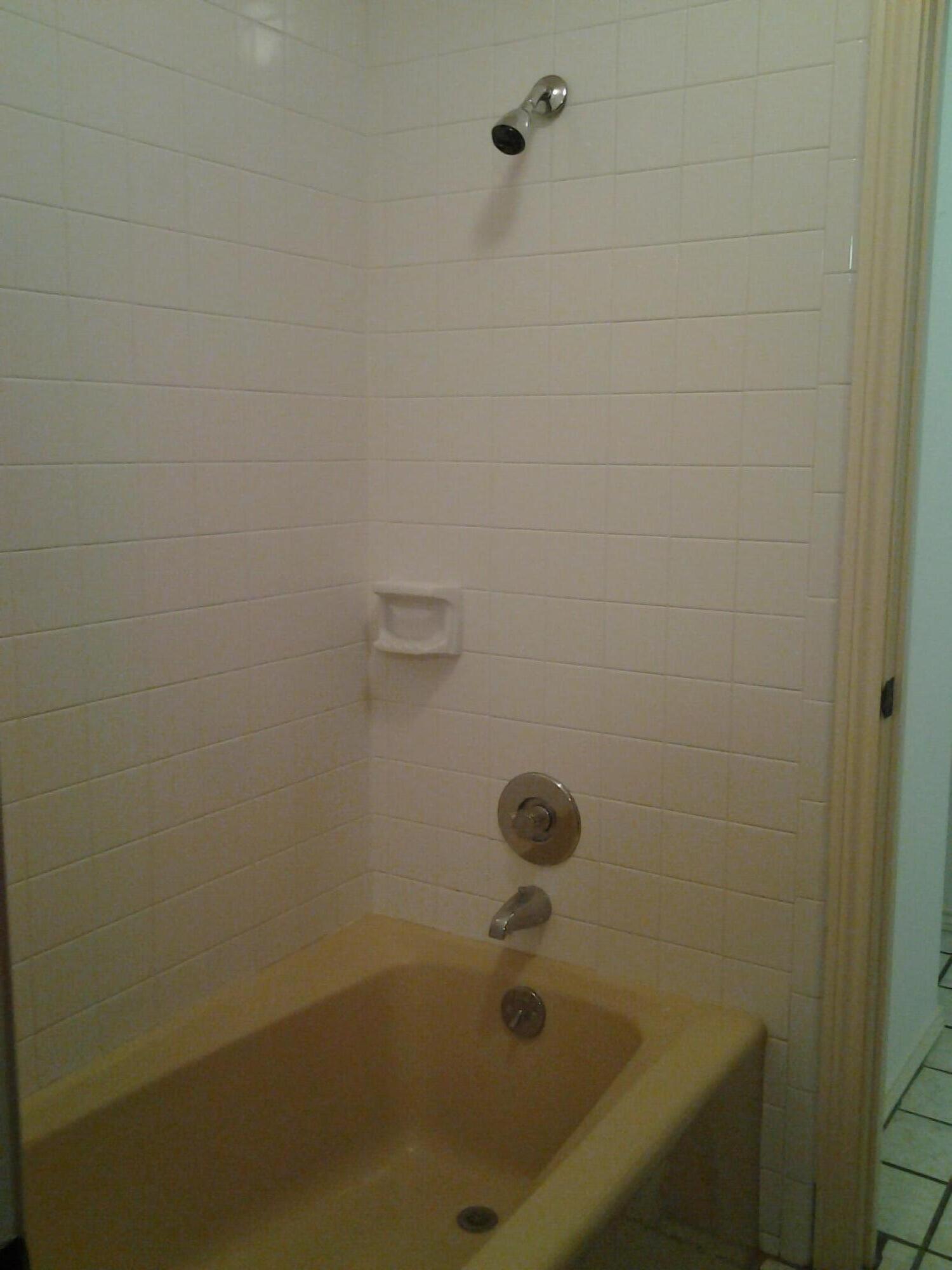 216 Northeast 26th Street Lamesa, TX 79331 - Photo 7 of 15 Bath 2.1