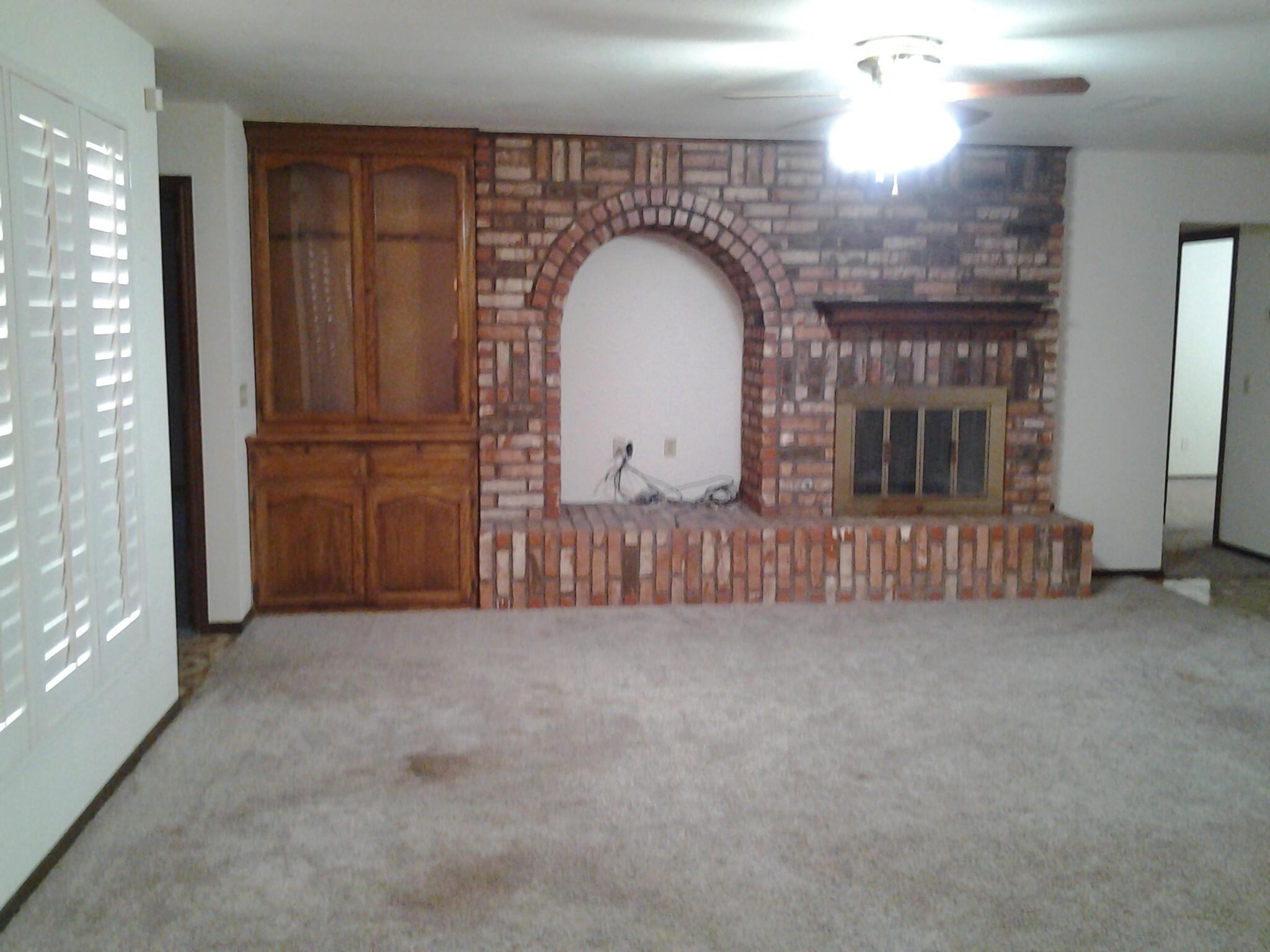 216 Northeast 26th Street Lamesa, TX 79331 - Photo 8 of 15 Living Room 1.2