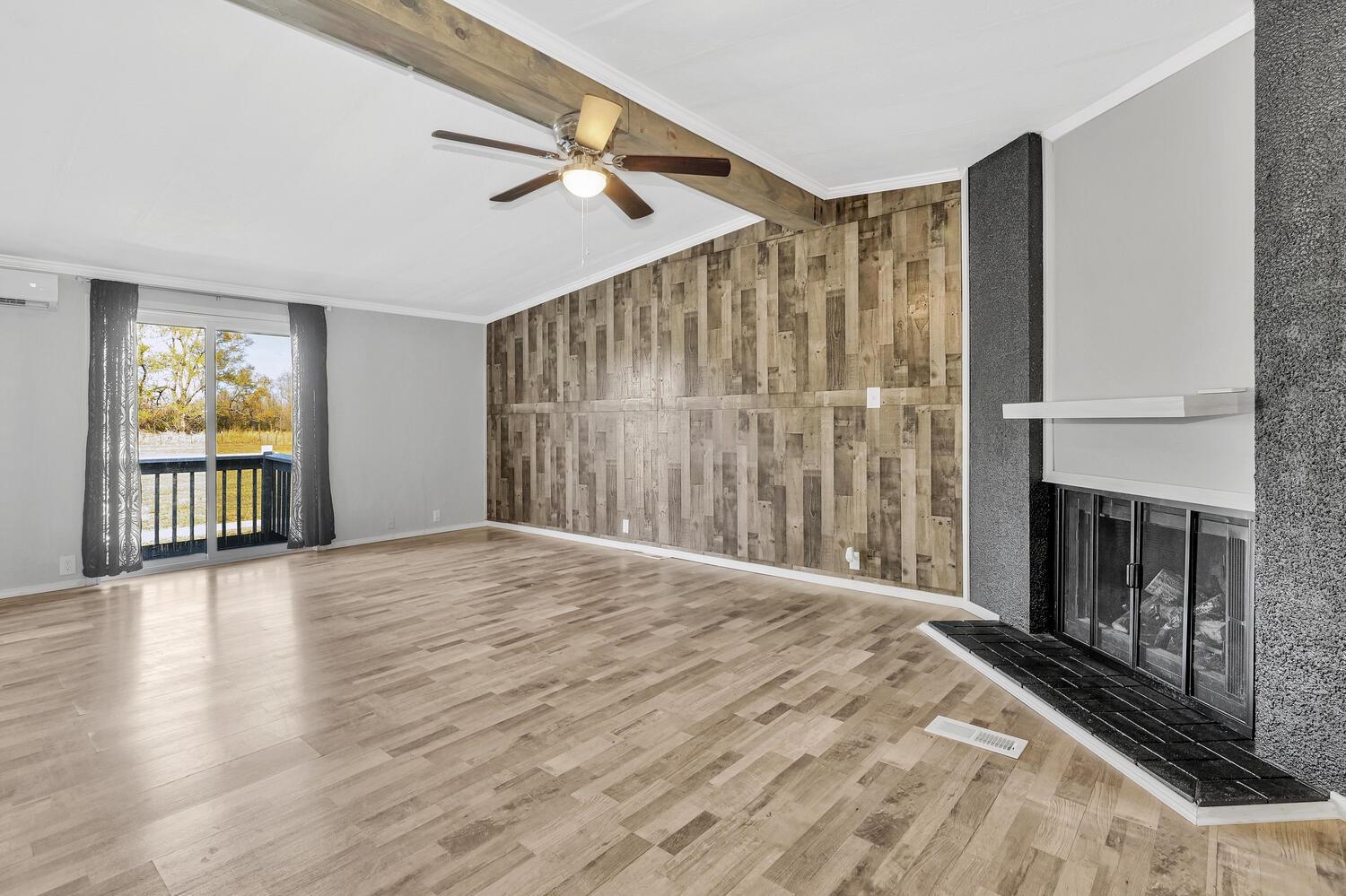 2432 Winesap Street Wichita, KS 67216 - Photo 4 of 33