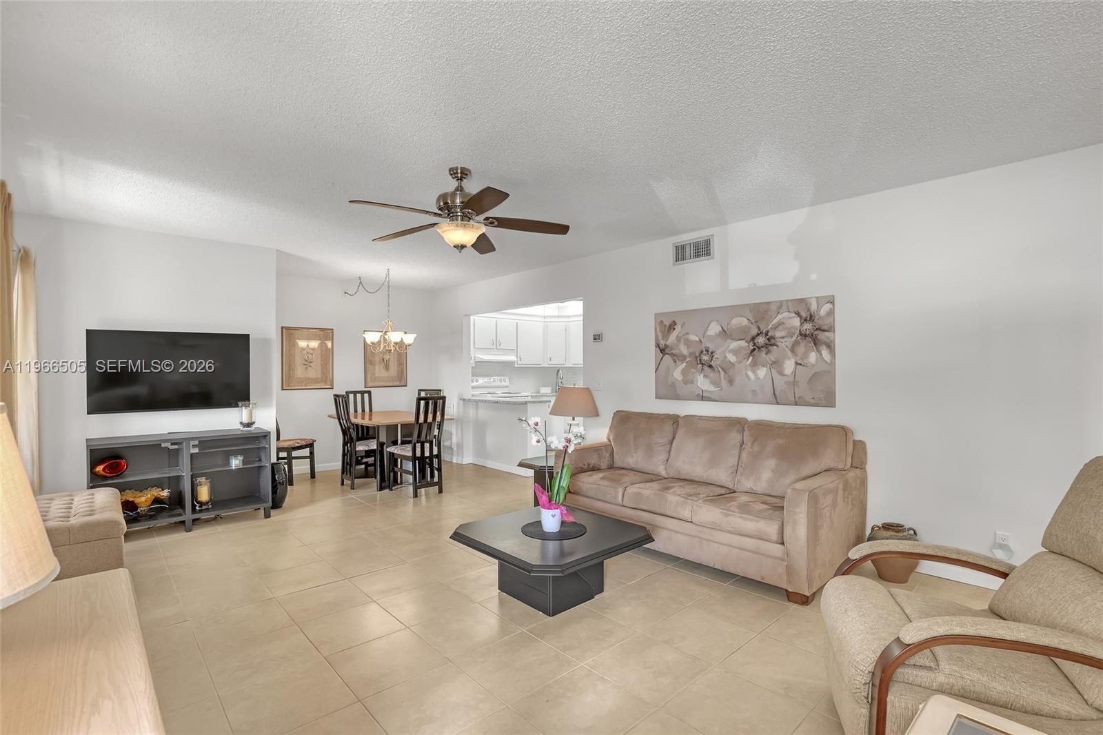 337 Pine Ridge Circle, Unit D2 Greenacres, FL 33463 - Photo 12 of 63