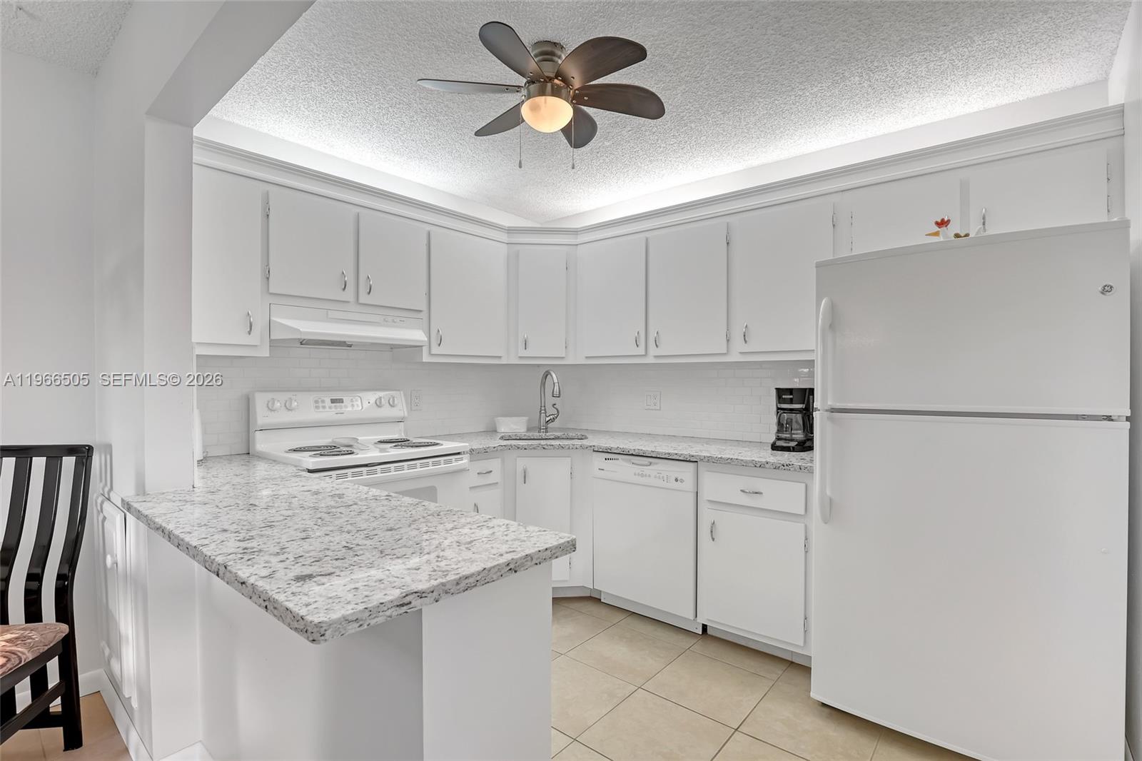 337 Pine Ridge Circle, Unit D2 Greenacres, FL 33463 - Photo 16 of 63