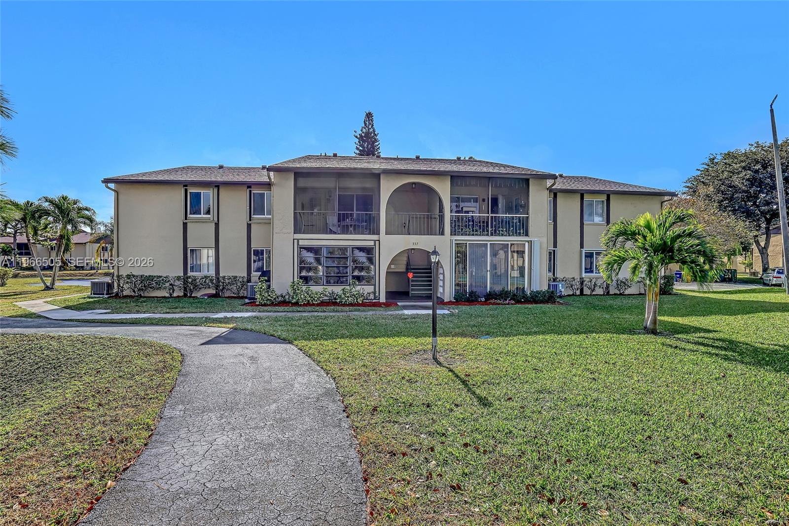 337 Pine Ridge Circle, Unit D2 Greenacres, FL 33463 - Photo 35 of 63