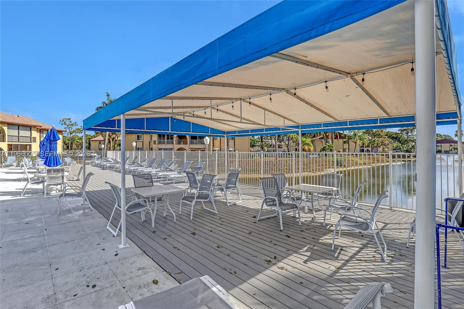 337 Pine Ridge Circle, Unit D2 Greenacres, FL 33463 - Photo 40 of 63