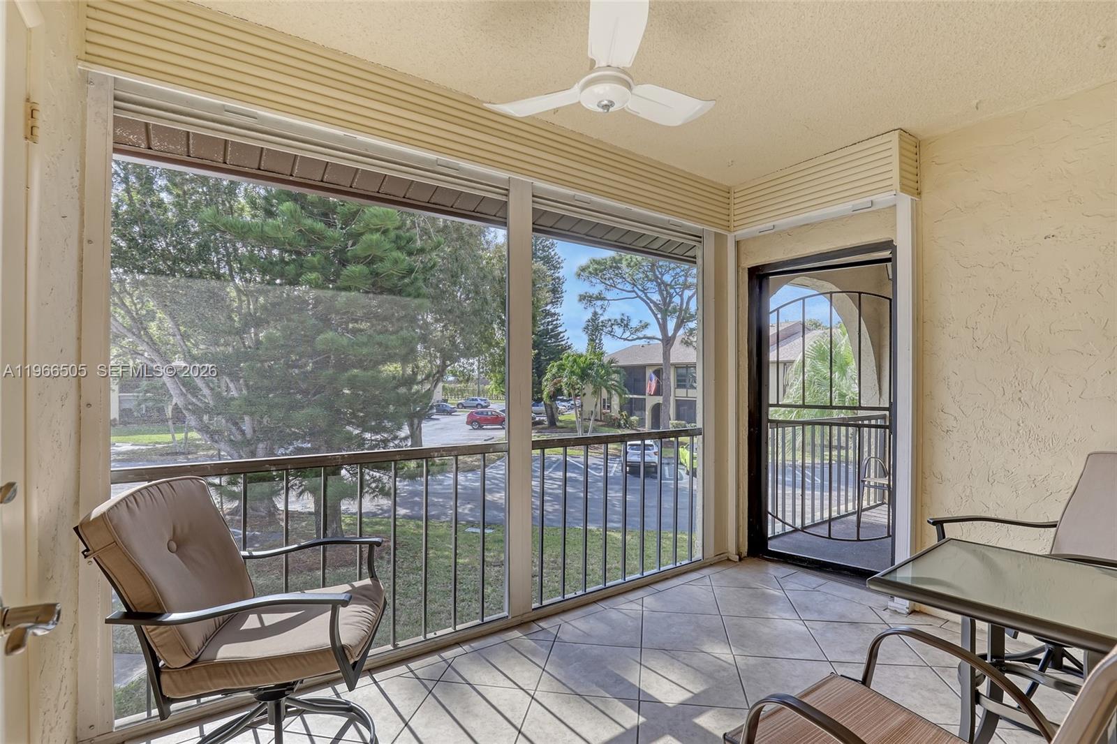 337 Pine Ridge Circle, Unit D2 Greenacres, FL 33463 - Photo 8 of 63