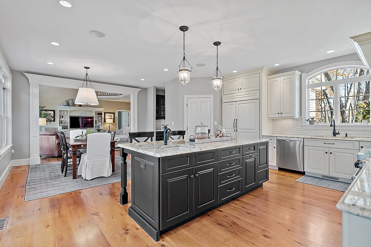 21 Bennington Road Windham, NH 03087 - Photo 4 of 40