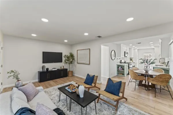 $945,000 | 17008 Hartland Street, Lake Balboa, CA 91406