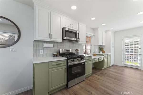 $945,000 | 17008 Hartland Street, Lake Balboa, CA 91406