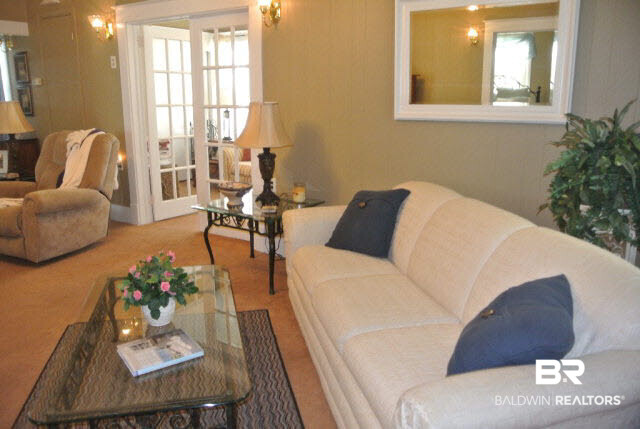 211 West Rose Avenue Foley, AL 36535 - Photo 7 of 20 Living Room