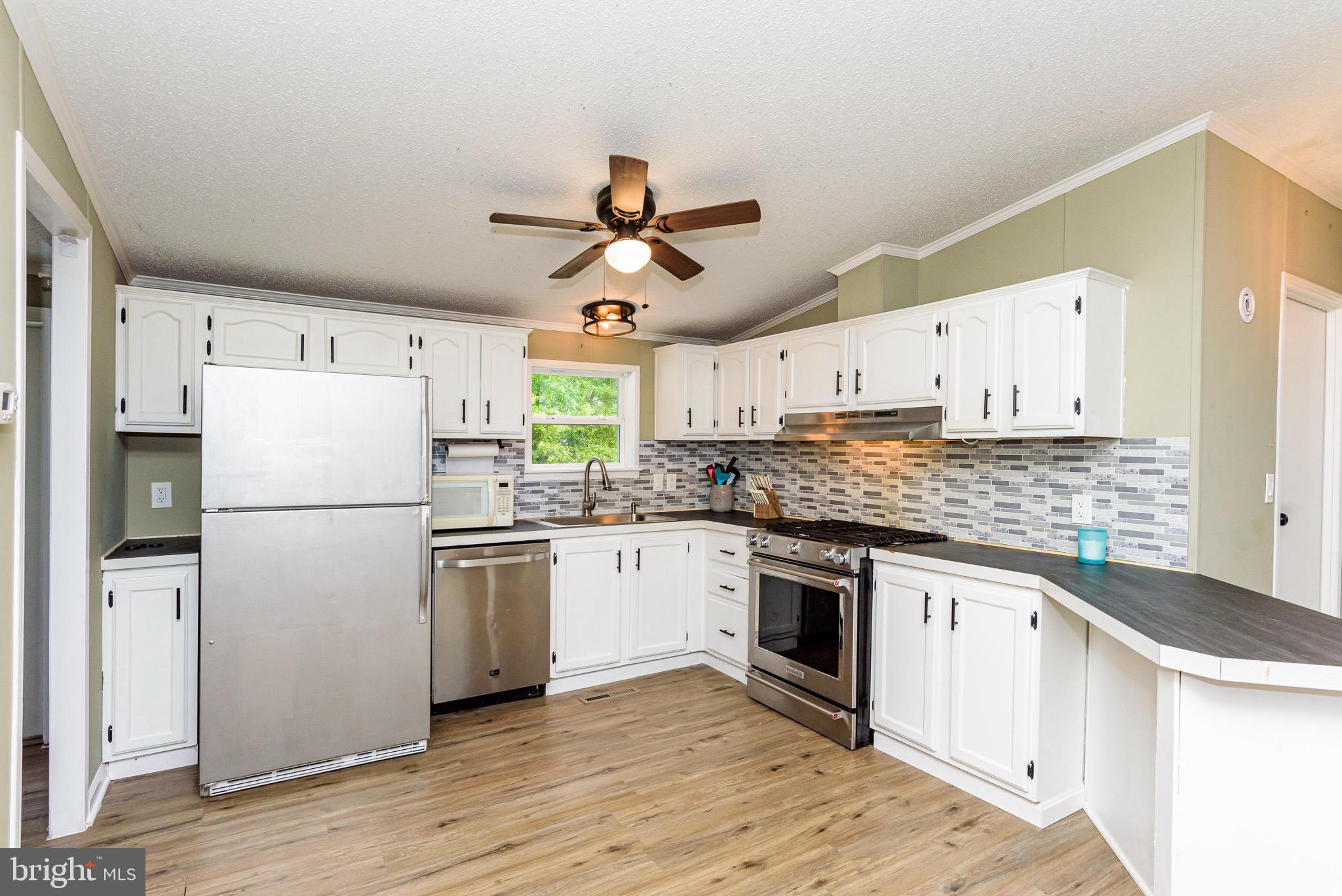 10323 Henry Road, Unit 12 Berlin, MD 21811 - Photo 13 of 52 Spacious Kitchen