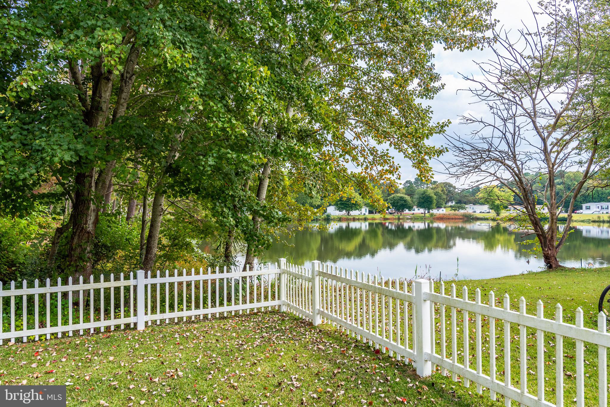 10323 Henry Road, Unit 12 Berlin, MD 21811 - Photo 4 of 52 Great Fenced Back yard