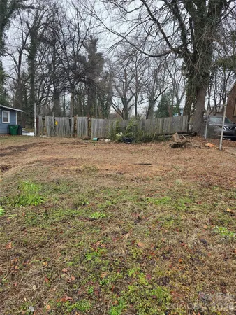 $399,990 | 320 Woodvale Place, Charlotte, NC 28208