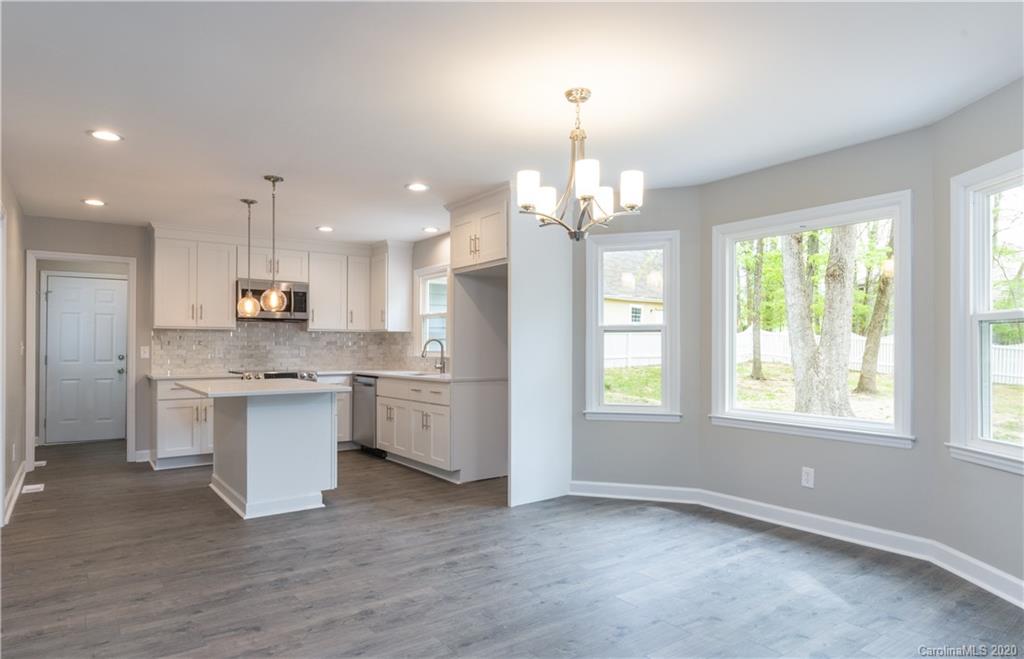 10949 Painted Tree Road Charlotte, NC 28226 - Photo 7 of 28 Gallery Image 7