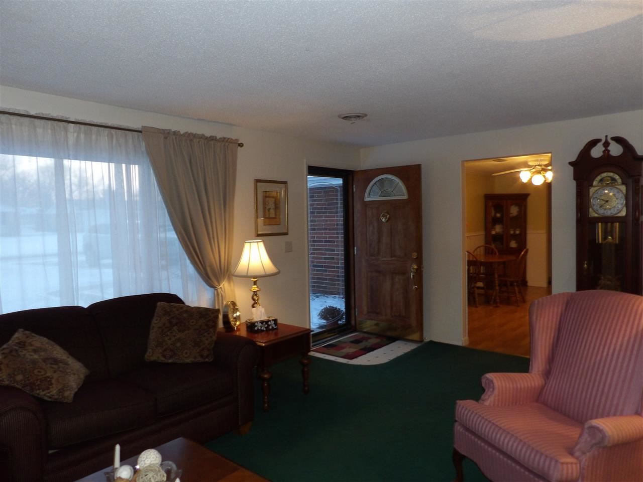 912 East Cooper Road Muncie, IN 47303 - Photo 2 of 25 Gallery Image 2