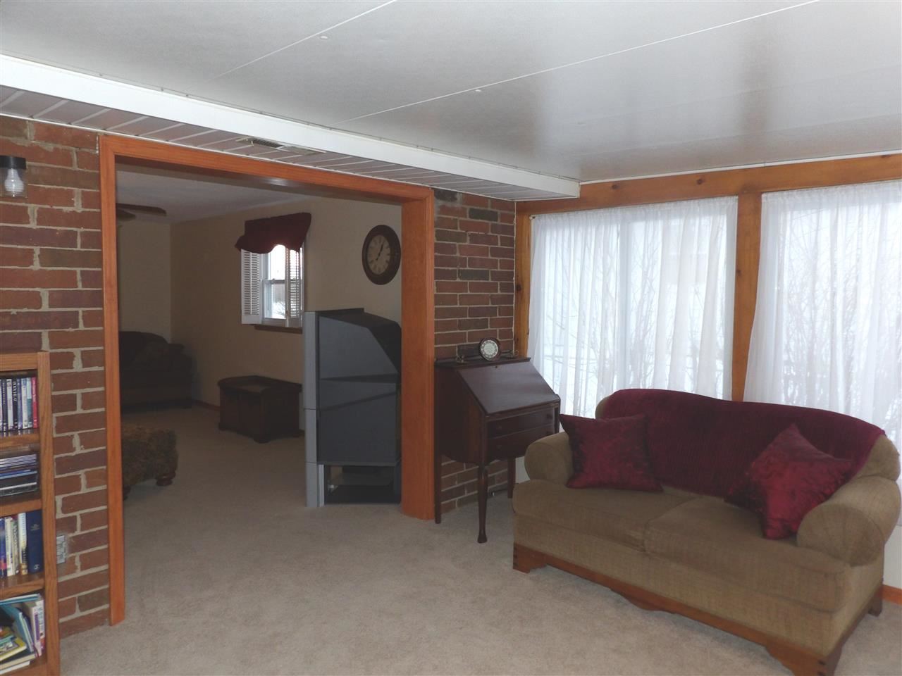 912 East Cooper Road Muncie, IN 47303 - Photo 13 of 25 Gallery Image 13