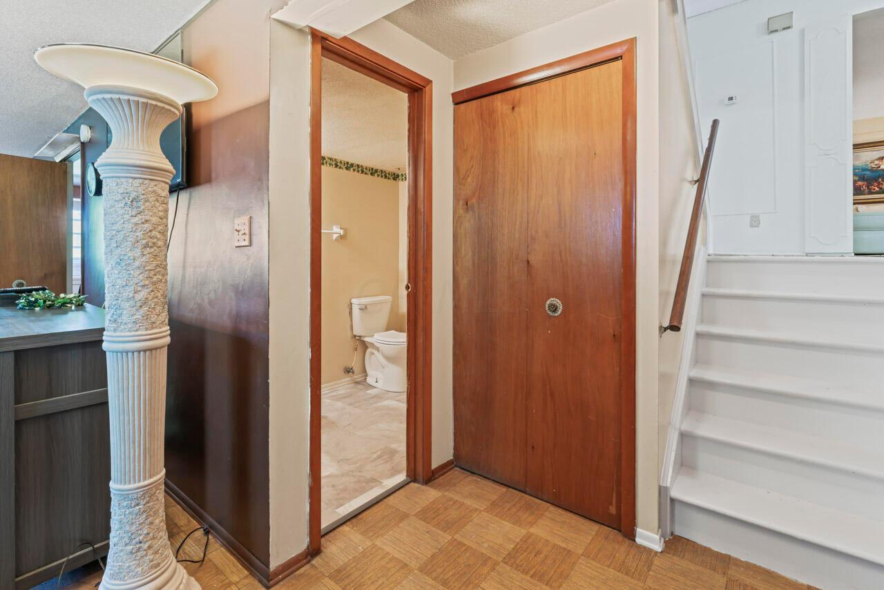 2244 Balmoral Road Columbus, OH 43229 - Photo 24 of 31 DSC04138