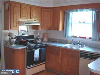 801 Hilltop Road Cinnaminson, NJ 08077 - Photo 4 of 8 Gallery Image 4