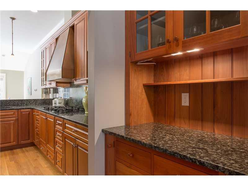 1 Granite Ridge Road, Unit 1 Cumberland, ME 04110 - Photo 5 of 23 Kitchen.