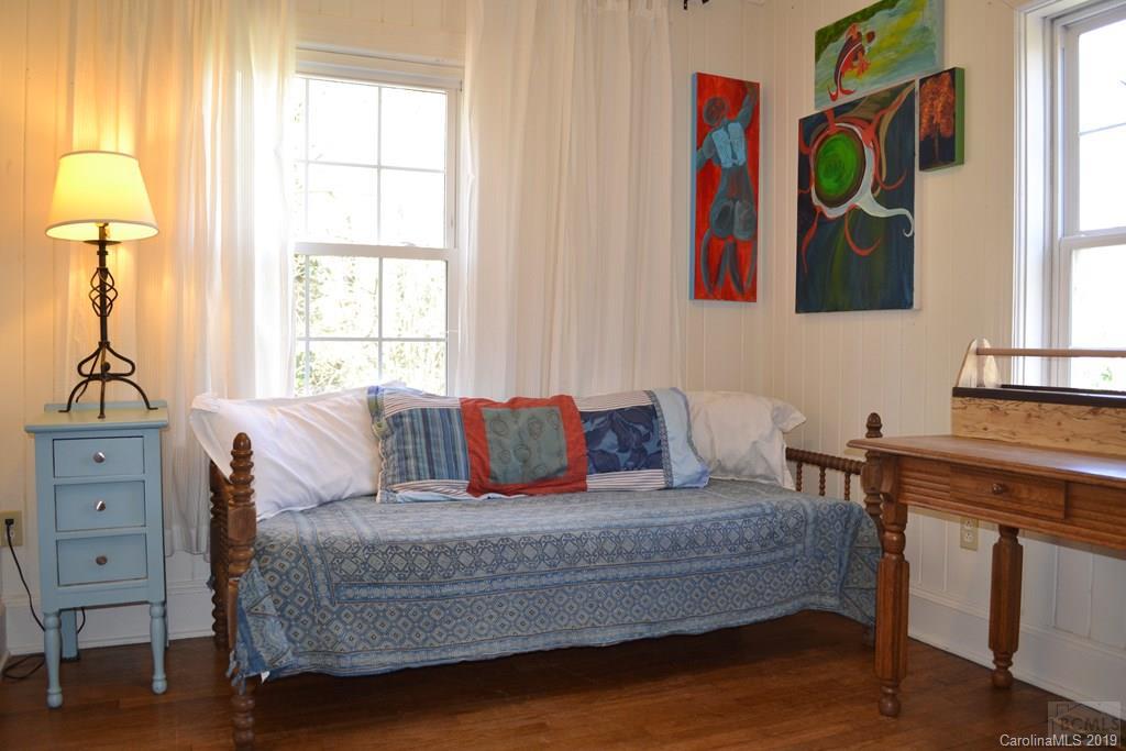 404 Patton Street Morganton, NC 28655 - Photo 14 of 18