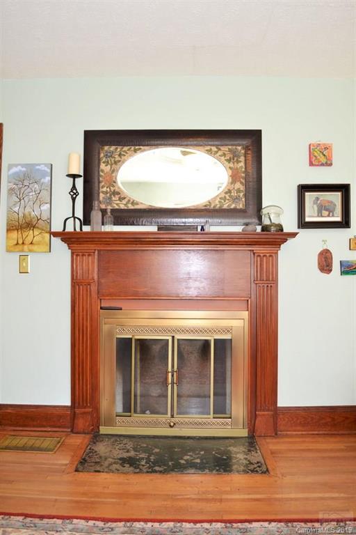 404 Patton Street Morganton, NC 28655 - Photo 7 of 18