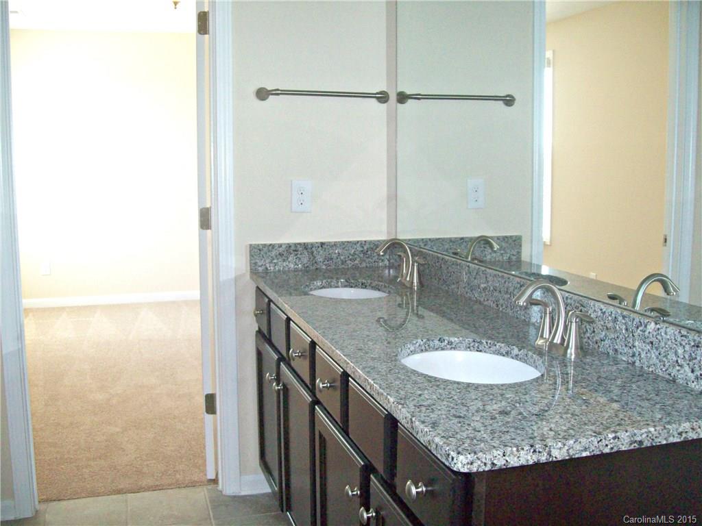 9221 Inverness Bay Road Charlotte, NC 28278 - Photo 14 of 24 Gallery Image 14