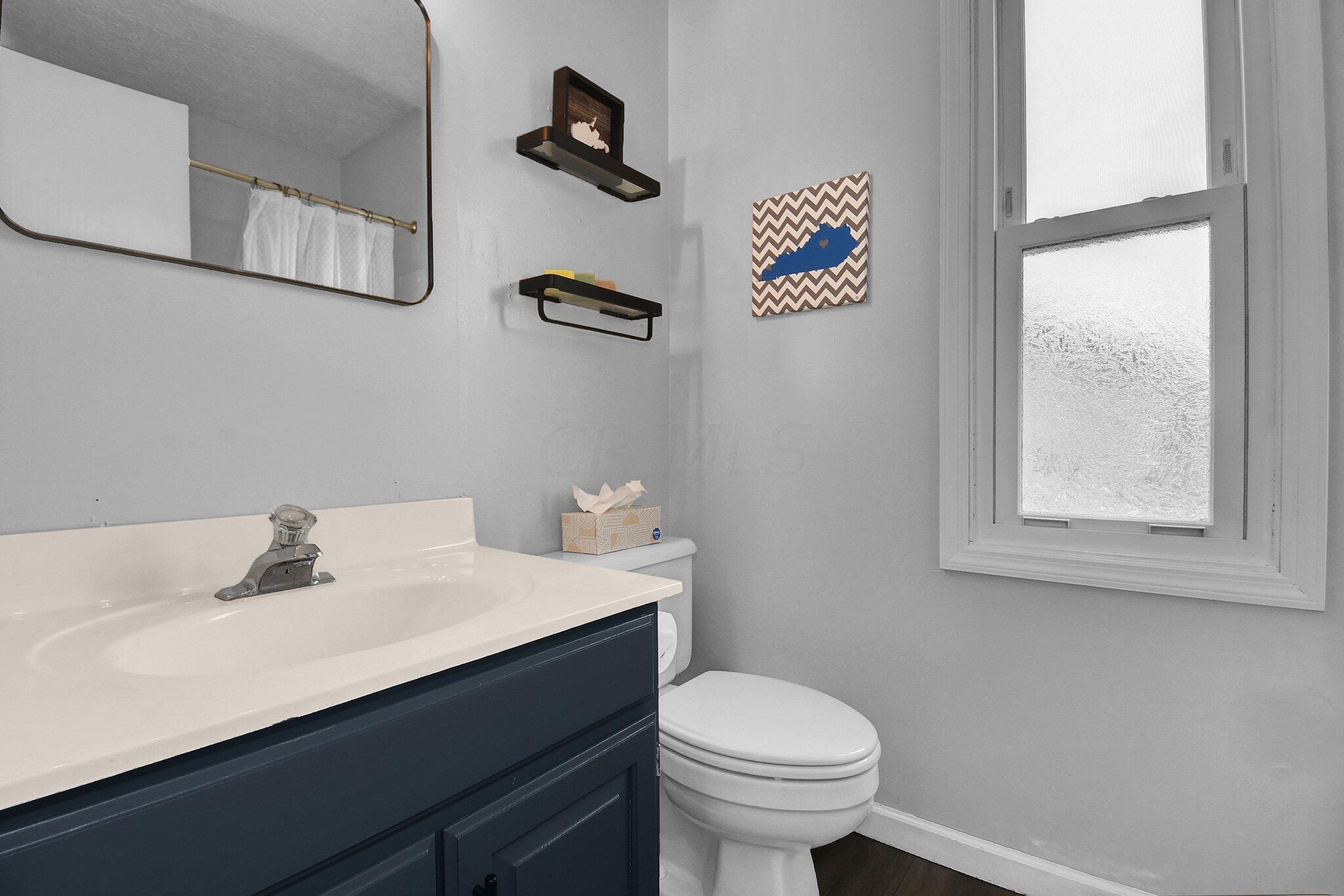 189 Greenbank Road Gahanna, OH 43230 - Photo 24 of 48 Refreshed 2nd floor bath