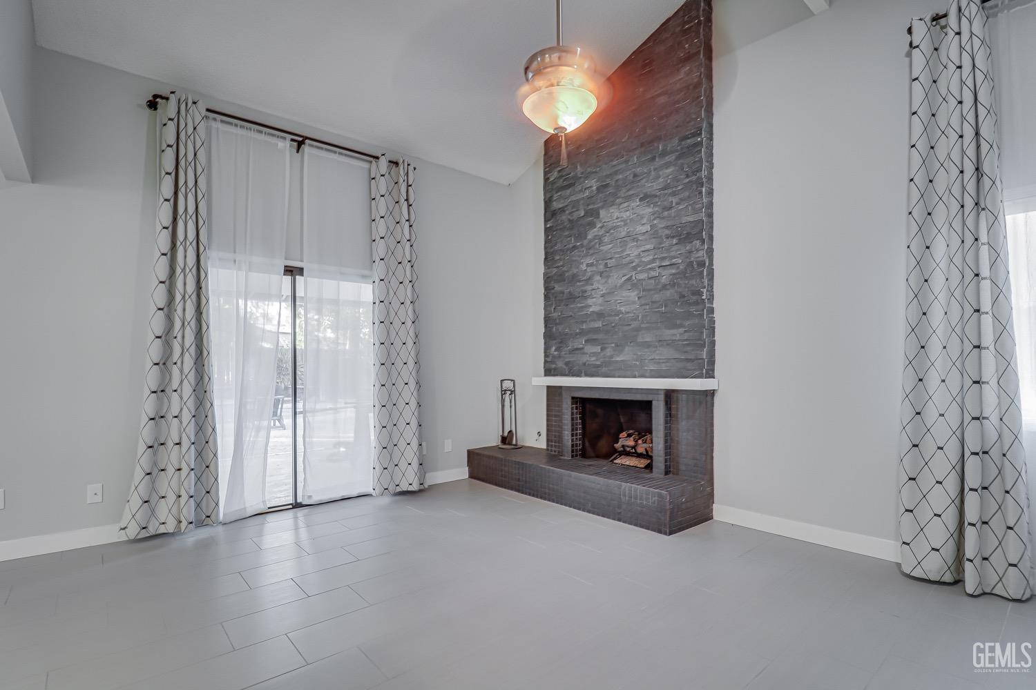 Undisclosed Address Bakersfield, CA 93309 - Photo 18 of 34