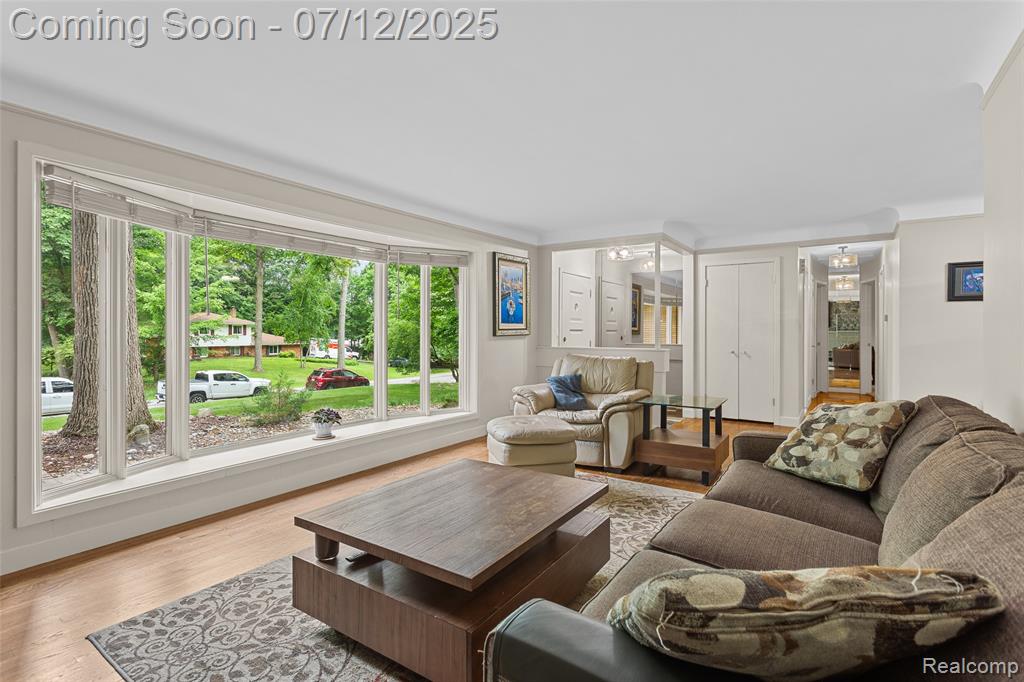 36357 Paddleford Road Farmington Hills, MI 48331 - Photo 11 of 35