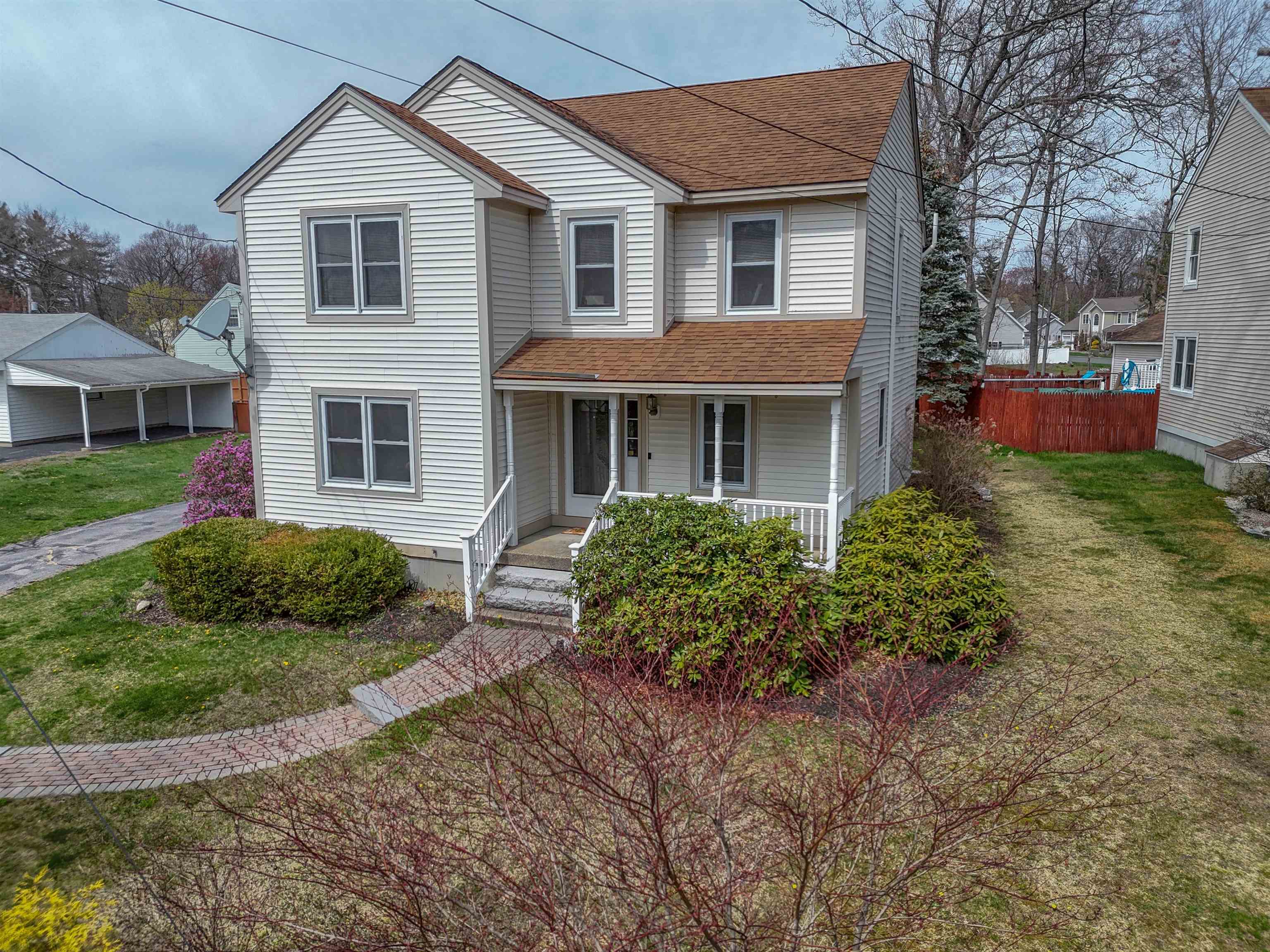528 Weston Road Manchester, NH 03103 - Photo 2 of 51 Gallery Image 2