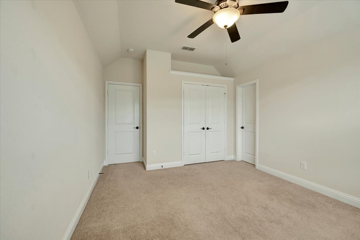 5410 Marble Acres Court Houston, TX 77059 - Photo 43 of 49 a view of an empty room