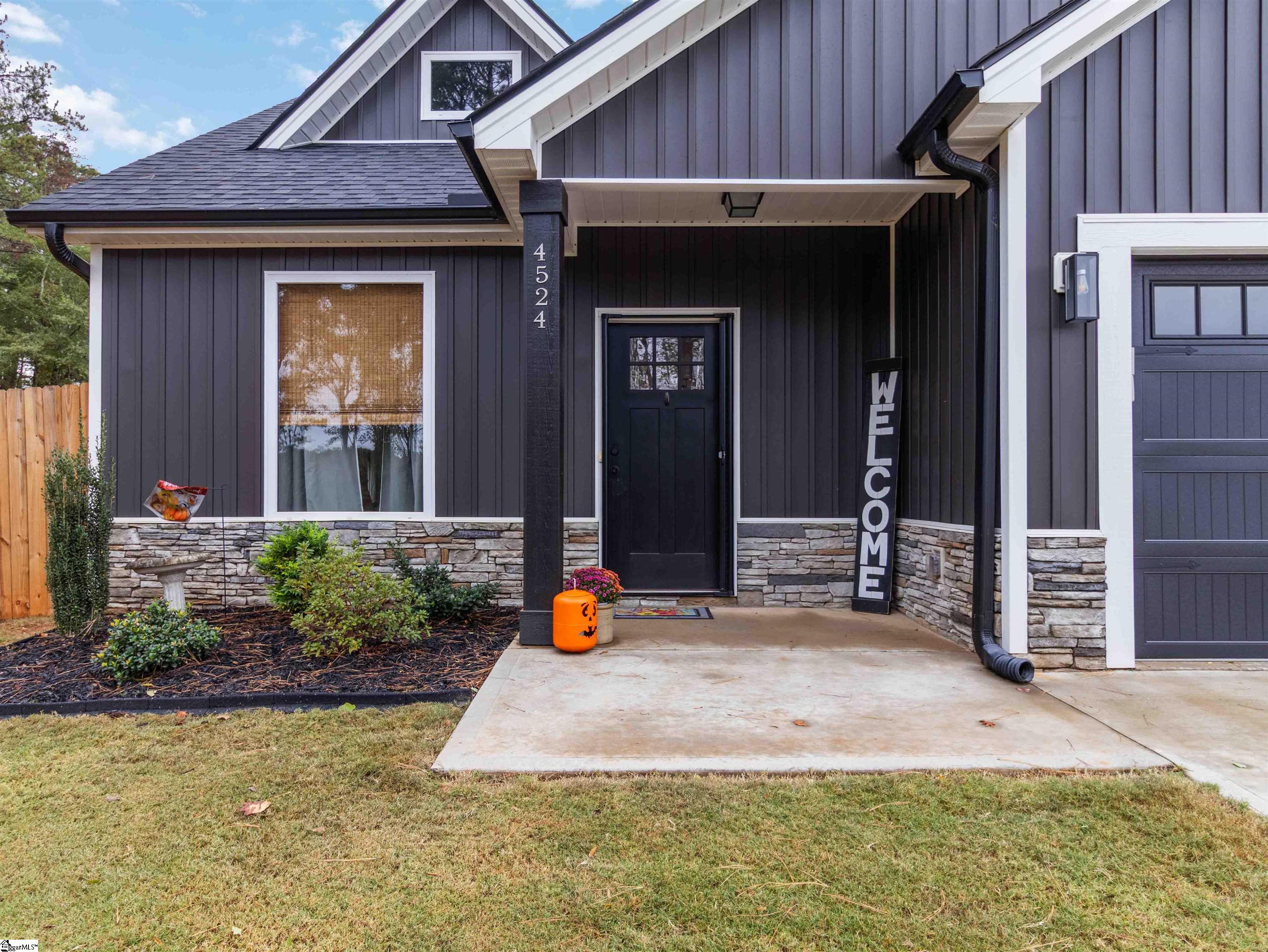 4524 Pine Lane Anderson, SC 29621 - Photo 3 of 25