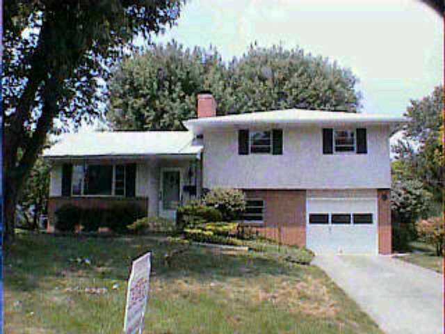 1851 Hove Road Columbus, OH 43221 - Photo 1 of 1