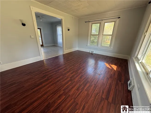 $154,900 | 22 Monroe Street, Hanover, NY 14136