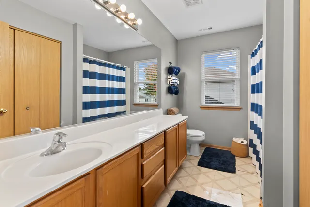 $415,000 | 1896 Sedgegrass Trail, Aurora, IL 60504