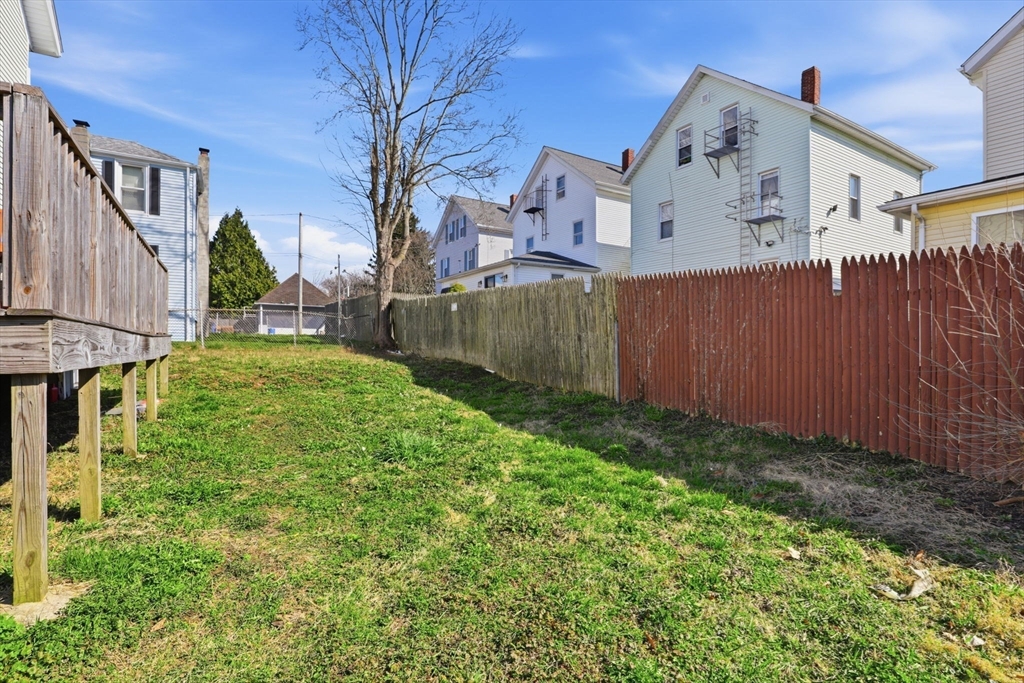 477 Palmer Street Fall River, MA 02721 - Photo 23 of 31