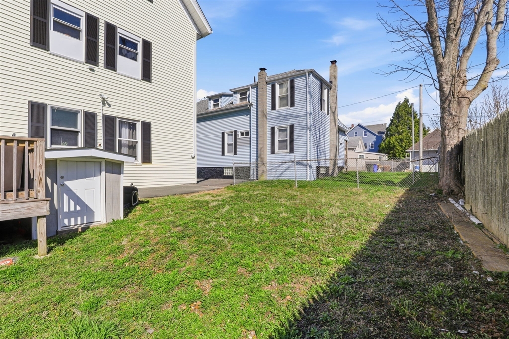 477 Palmer Street Fall River, MA 02721 - Photo 24 of 31