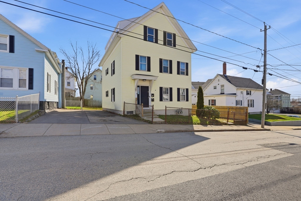 477 Palmer Street Fall River, MA 02721 - Photo 30 of 31