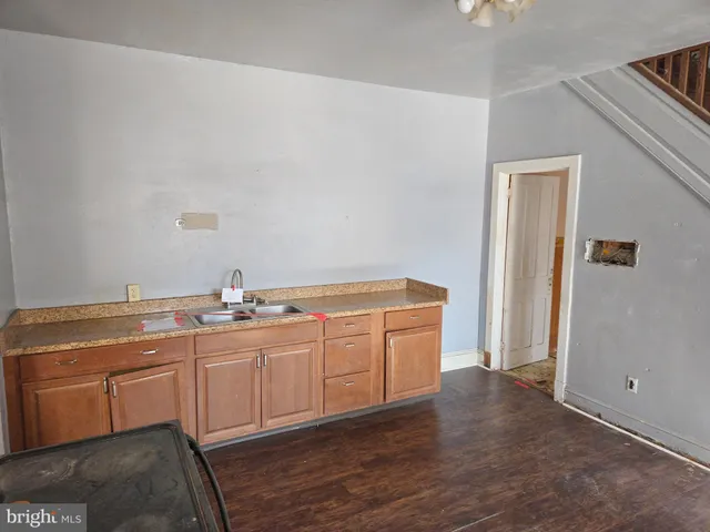 $175,000 | 235 St Mary Street, Burlington, NJ 08016